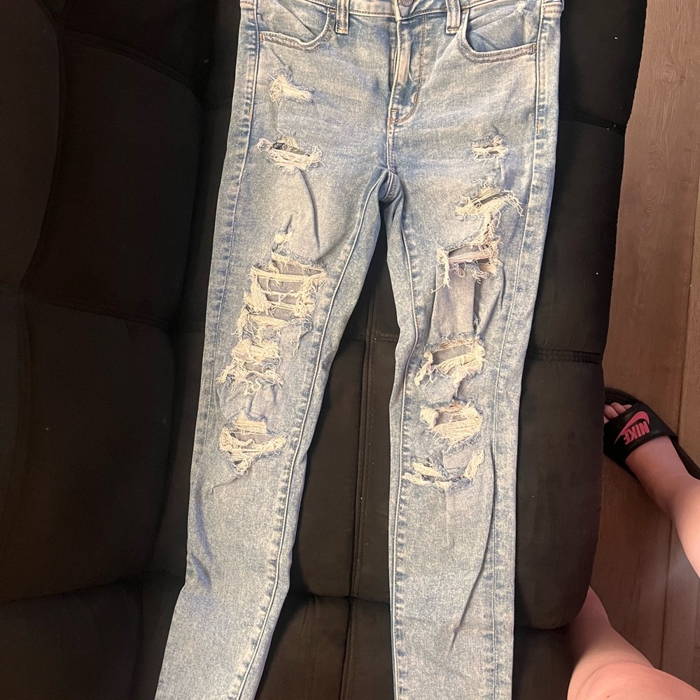 American Eagle Outfitters Light Blue Distressed Skinny Jeans